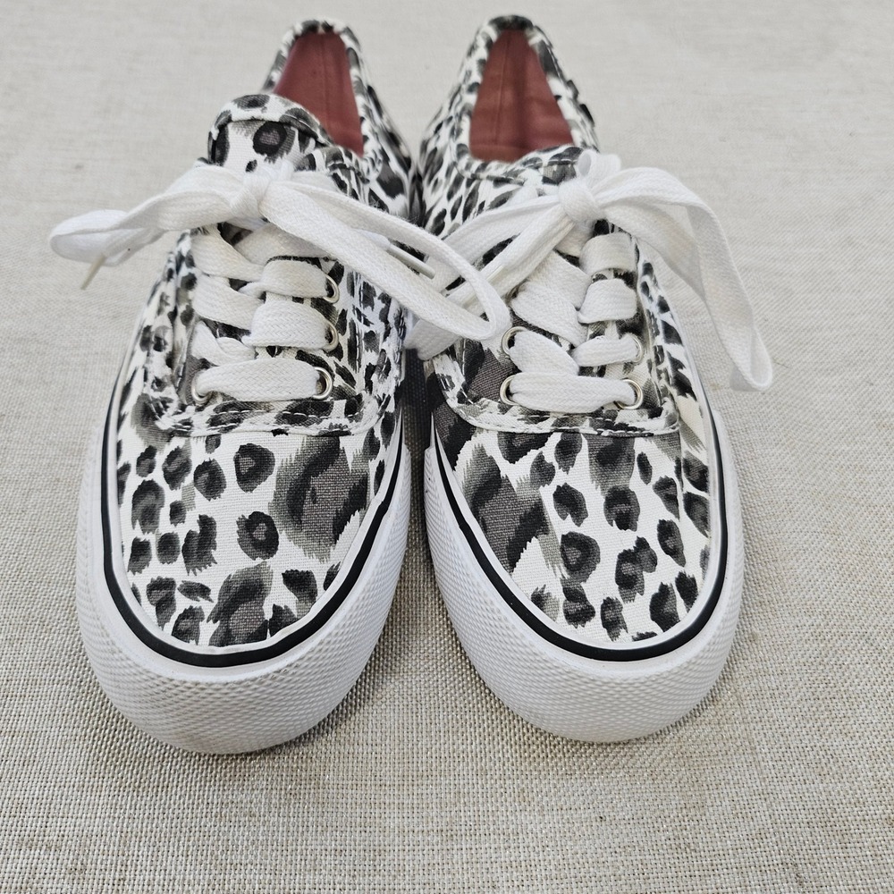 Mossimo Sneakers Womens 7 White Black Leopard Print Low Top Lace Up Casual Shoes